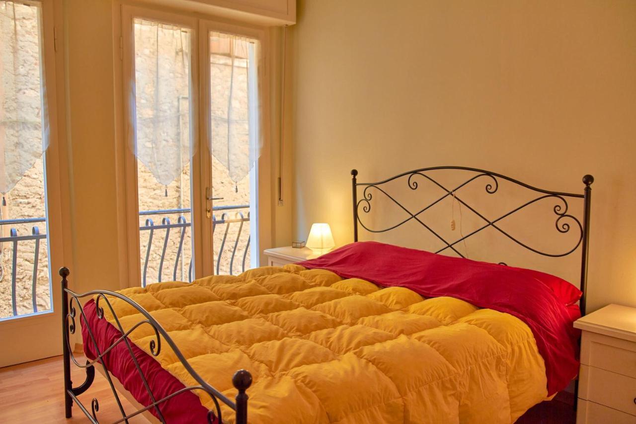 Apartmentsgarda - Residenza Dei Navigatori ตอร์รีเดลเบนาโก ภายนอก รูปภาพ
