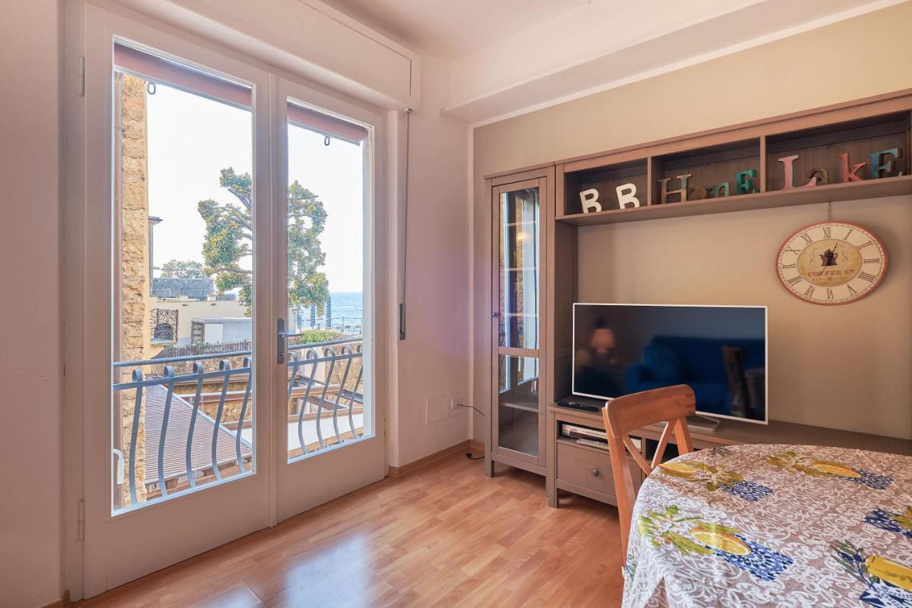 Apartmentsgarda - Residenza Dei Navigatori ตอร์รีเดลเบนาโก ภายนอก รูปภาพ