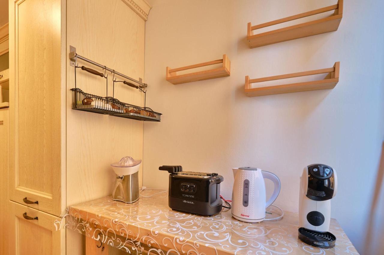Apartmentsgarda - Residenza Dei Navigatori ตอร์รีเดลเบนาโก ภายนอก รูปภาพ