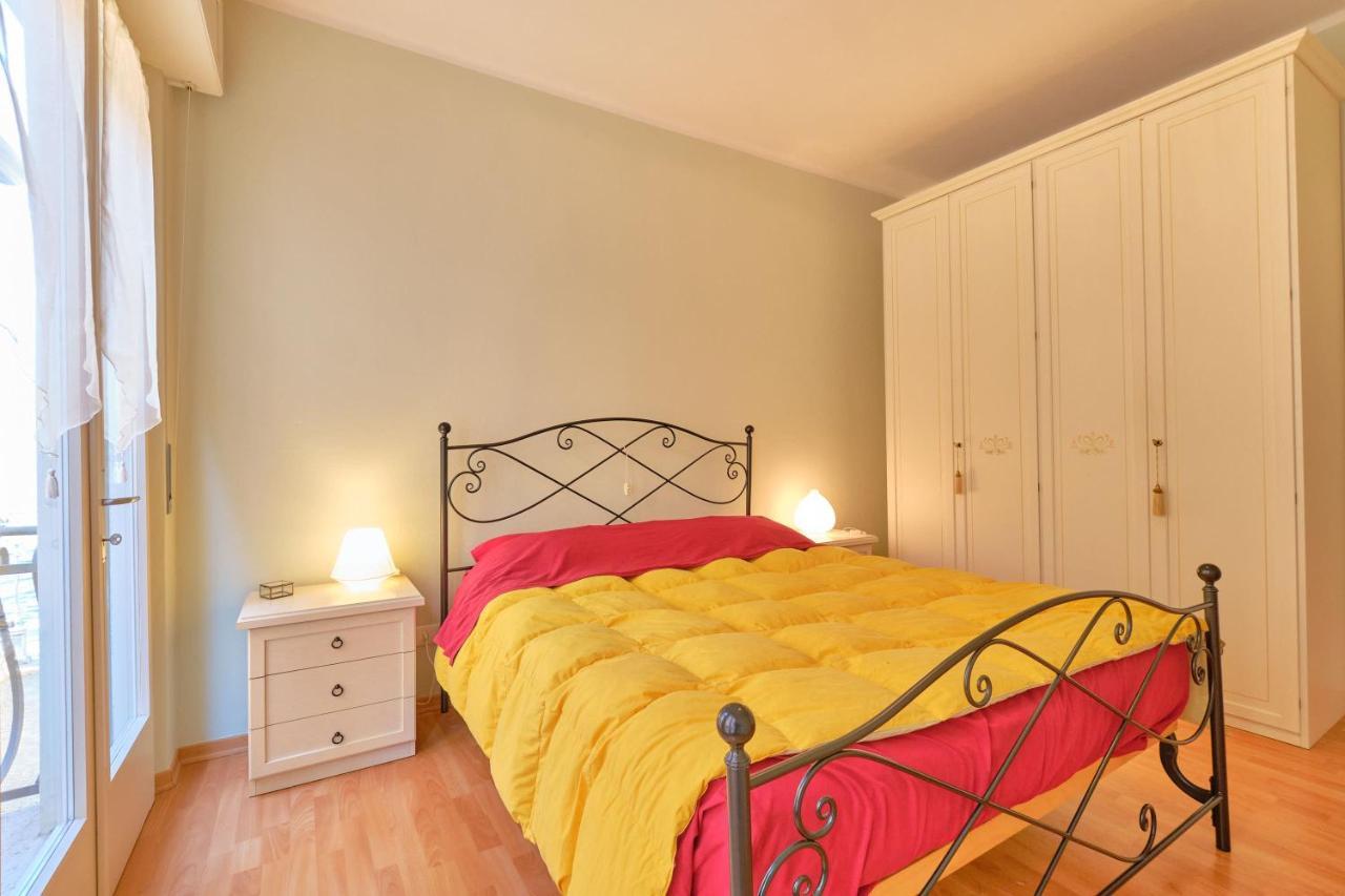 Apartmentsgarda - Residenza Dei Navigatori ตอร์รีเดลเบนาโก ภายนอก รูปภาพ