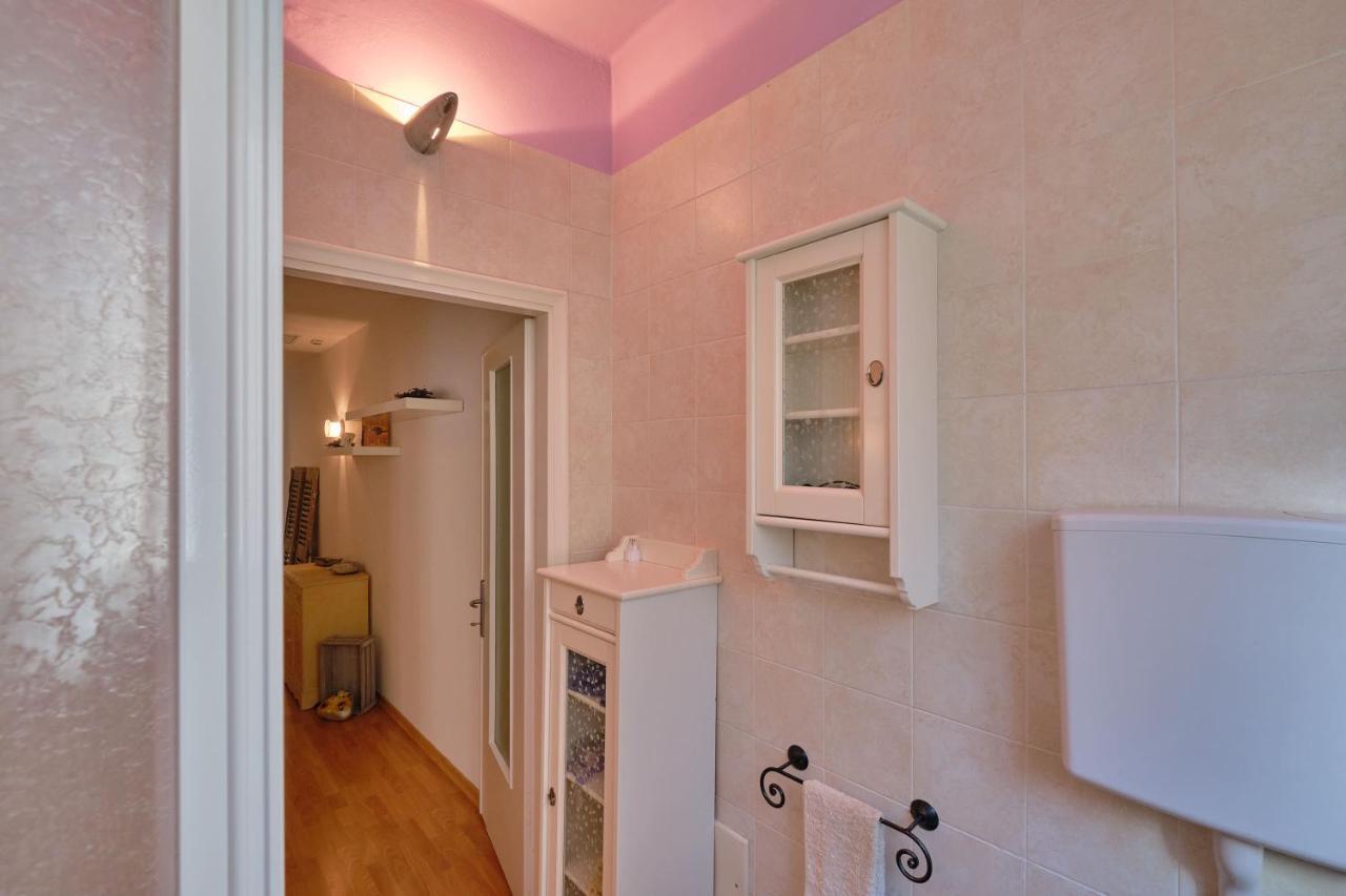 Apartmentsgarda - Residenza Dei Navigatori ตอร์รีเดลเบนาโก ภายนอก รูปภาพ