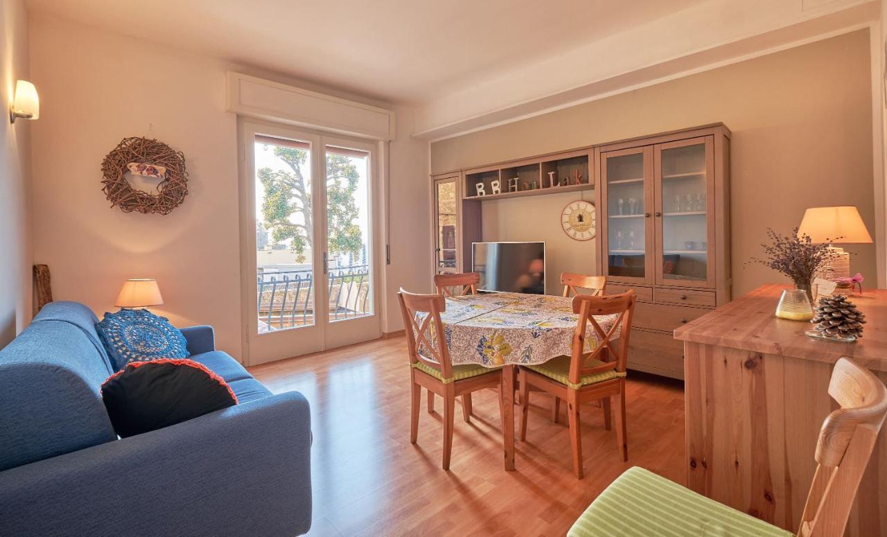 Apartmentsgarda - Residenza Dei Navigatori ตอร์รีเดลเบนาโก ภายนอก รูปภาพ